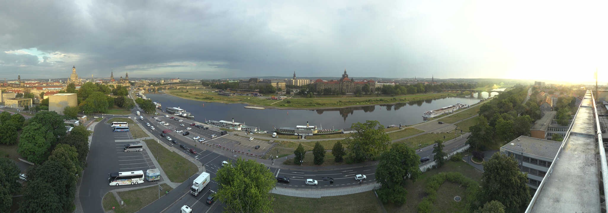 Archiv Foto Webcam Dresden - Elbpanorama