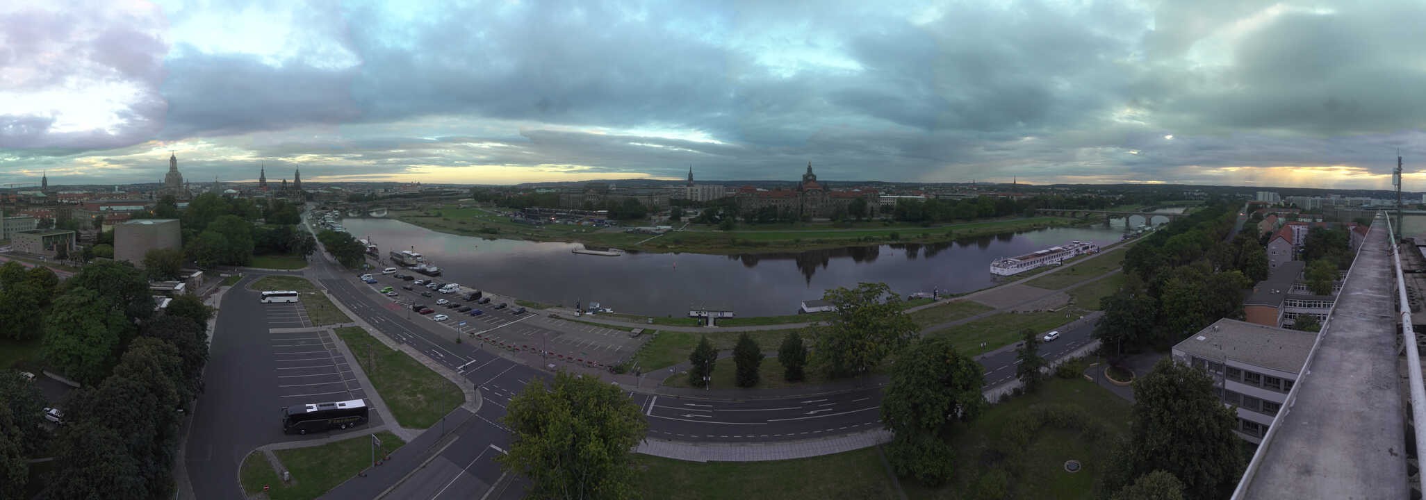 Archiv Foto Webcam Dresden - Elbpanorama