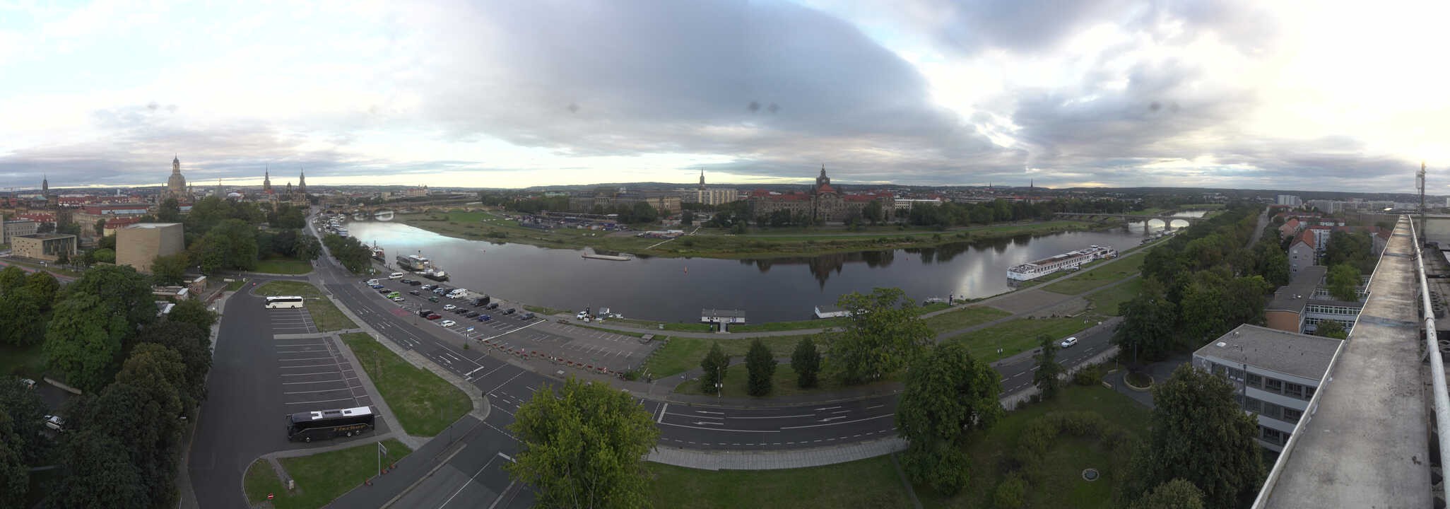 Archiv Foto Webcam Dresden - Elbpanorama
