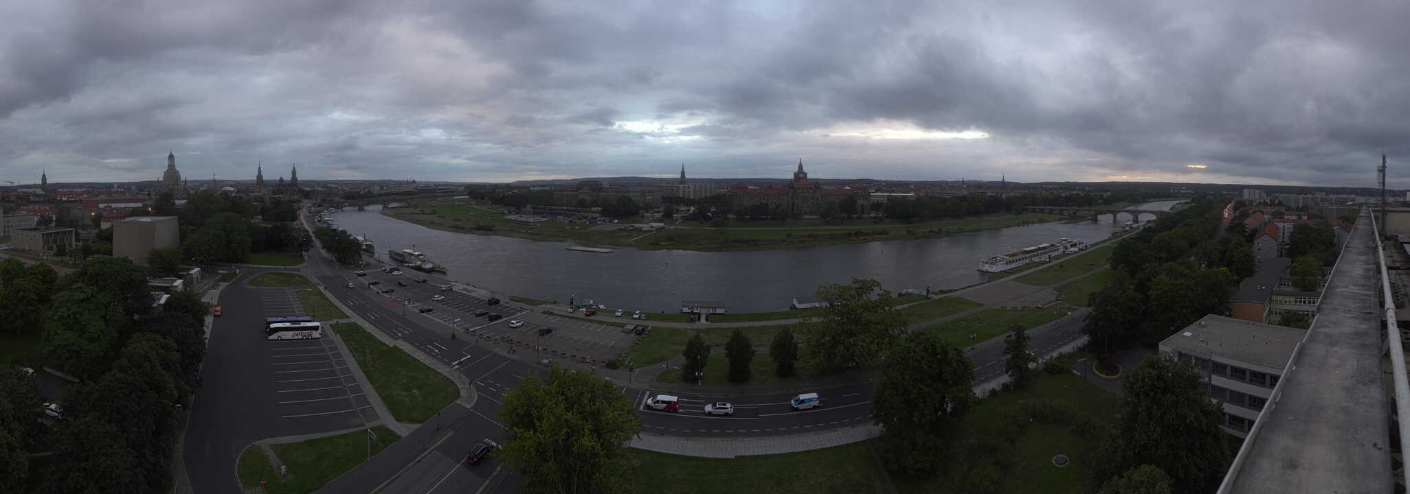 Archiv Foto Webcam Dresden - Elbpanorama