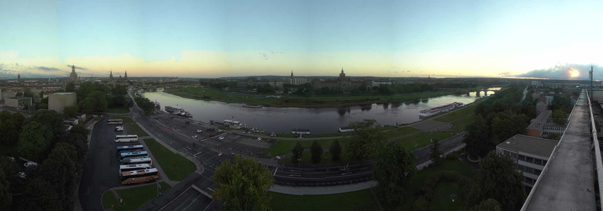 Archiv Foto Webcam Dresden - Elbpanorama