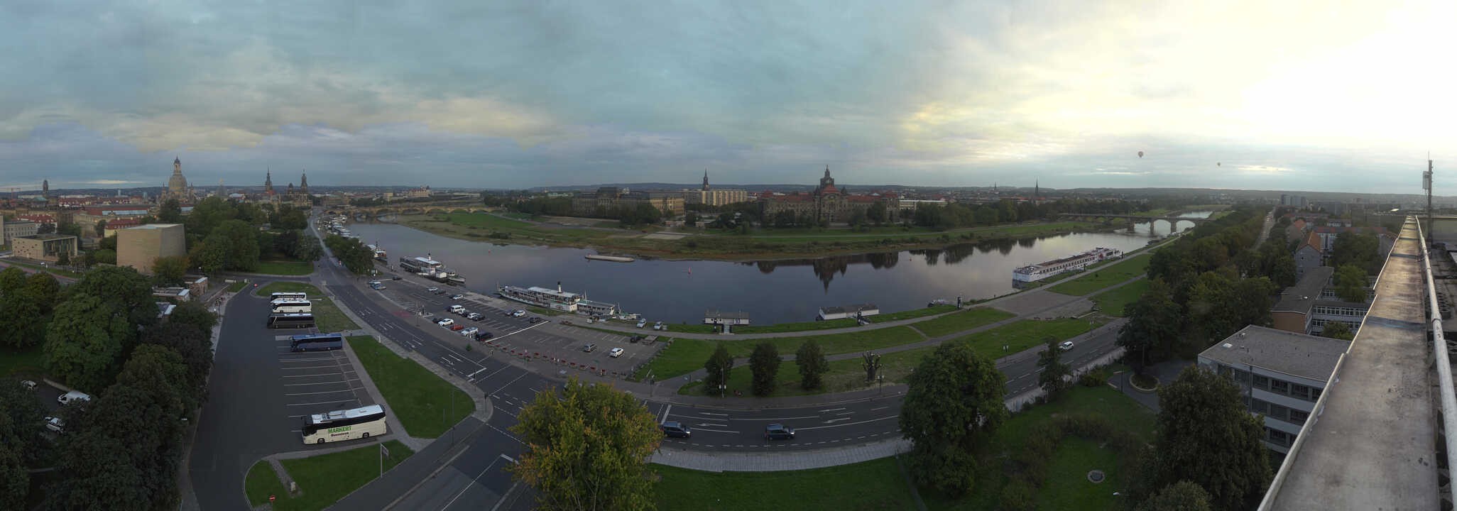 Archiv Foto Webcam Dresden - Elbpanorama