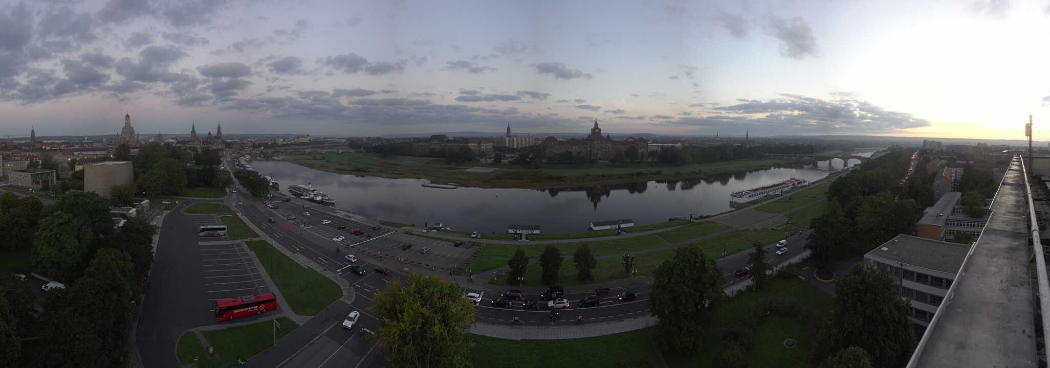 Archiv Foto Webcam Dresden - Elbpanorama