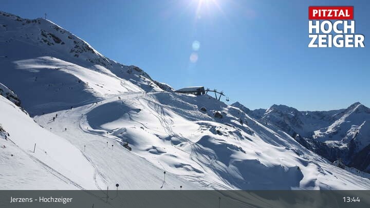 Archiv Foto Webcam Bergstation Hochzeiger im Pitztal