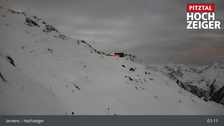 Archived image Webcam Pitztal - Hochzeiger Top station