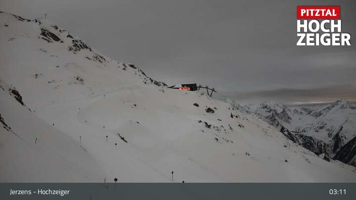 Archived image Webcam Pitztal - Hochzeiger Top station