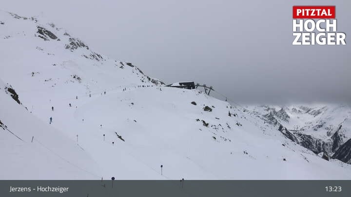 Archived image Webcam Pitztal - Hochzeiger Top station