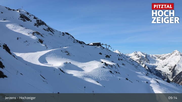 Archiv Foto Webcam Bergstation Hochzeiger im Pitztal