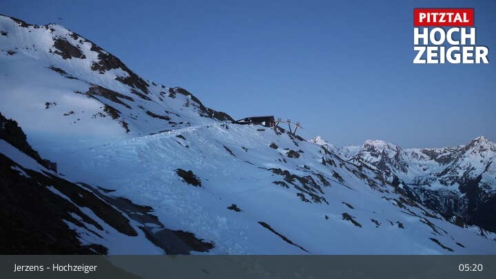 Archiv Foto Webcam Bergstation Hochzeiger im Pitztal