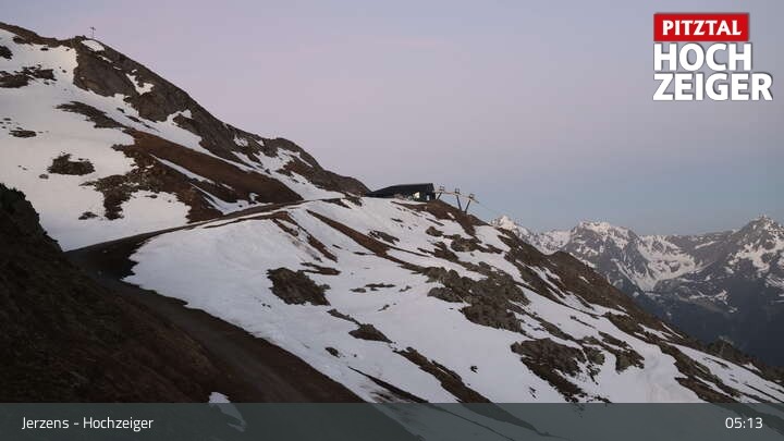 Archiv Foto Webcam Bergstation Hochzeiger im Pitztal
