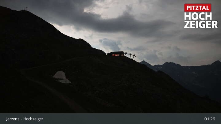 Archiv Foto Webcam Bergstation Hochzeiger im Pitztal