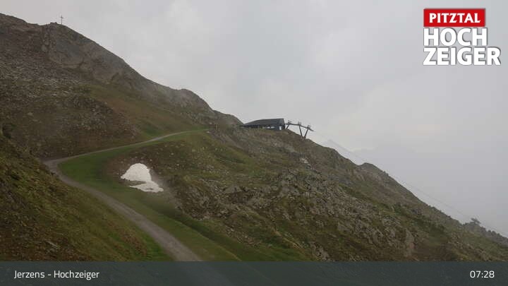Archiv Foto Webcam Bergstation Hochzeiger im Pitztal