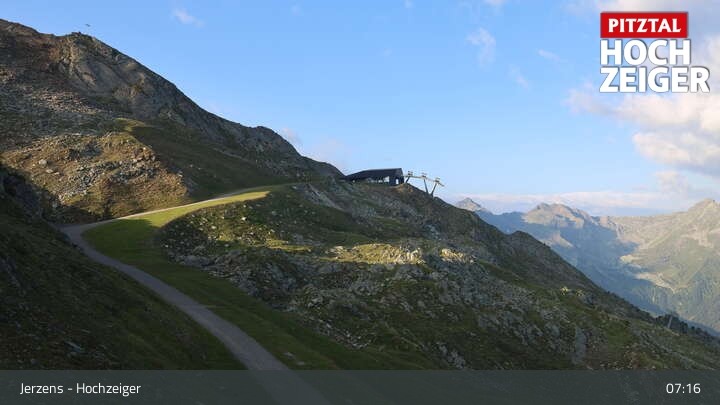 Archiv Foto Webcam Bergstation Hochzeiger im Pitztal