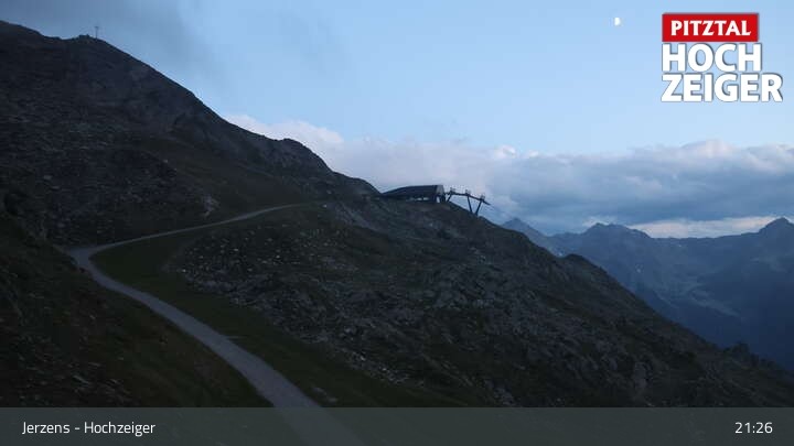 Archived image Webcam Pitztal - Hochzeiger Top station