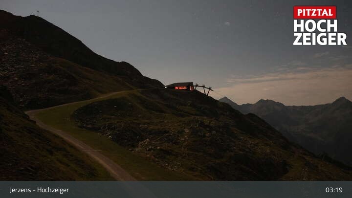 Archiv Foto Webcam Bergstation Hochzeiger im Pitztal