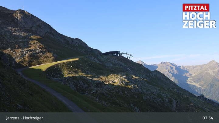 Archiv Foto Webcam Bergstation Hochzeiger im Pitztal