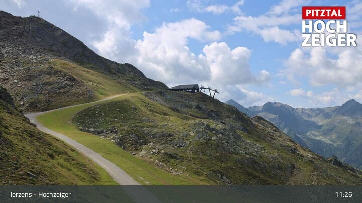 Archiv Foto Webcam Bergstation Hochzeiger im Pitztal