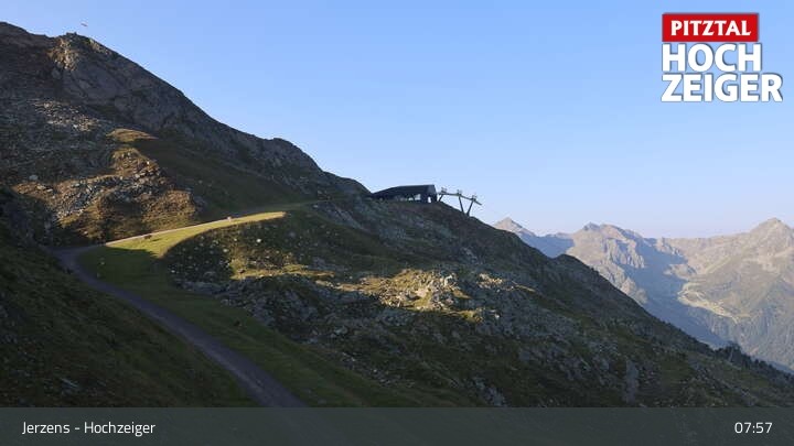 Archived image Webcam Pitztal - Hochzeiger Top station