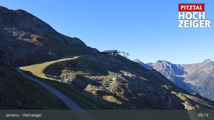 Archiv Foto Webcam Bergstation Hochzeiger im Pitztal