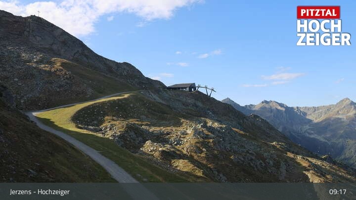 Archiv Foto Webcam Bergstation Hochzeiger im Pitztal