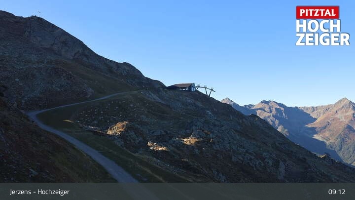 Archiv Foto Webcam Bergstation Hochzeiger im Pitztal