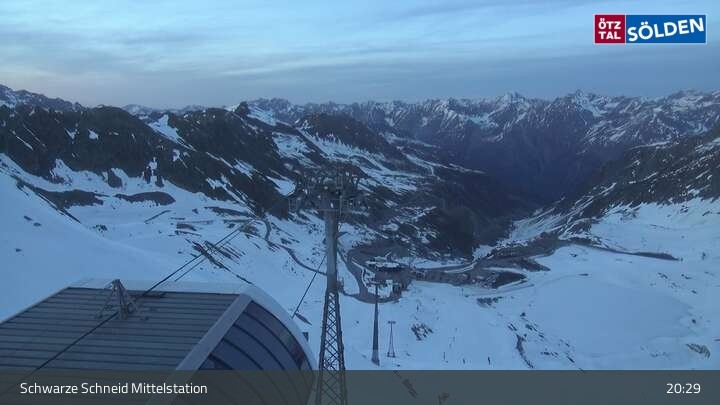 Archiv Foto Webcam Sölden - Gondelbahn Schwarze Schneid