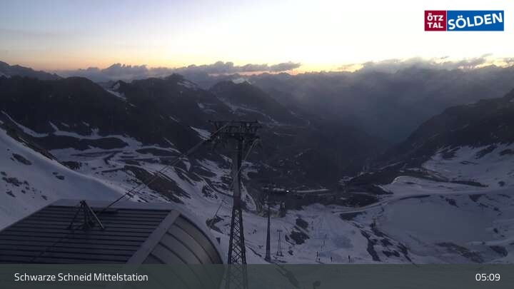 Archived image Webcam Sölden - Schwarze Schneid Cable Car