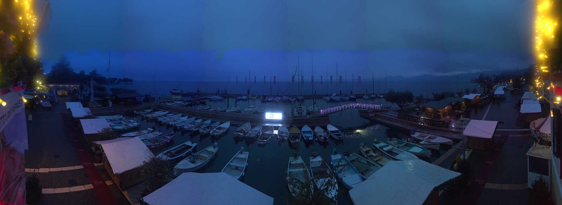 Archiv Foto Webcam Gardasee - Bardolino Hafen