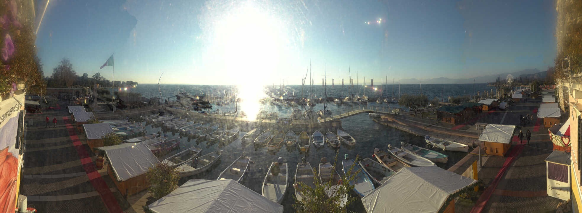 Archiv Foto Webcam Gardasee - Bardolino Hafen