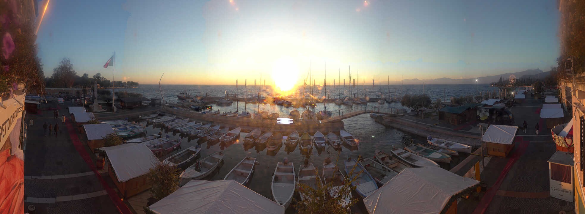 Archiv Foto Webcam Gardasee - Bardolino Hafen