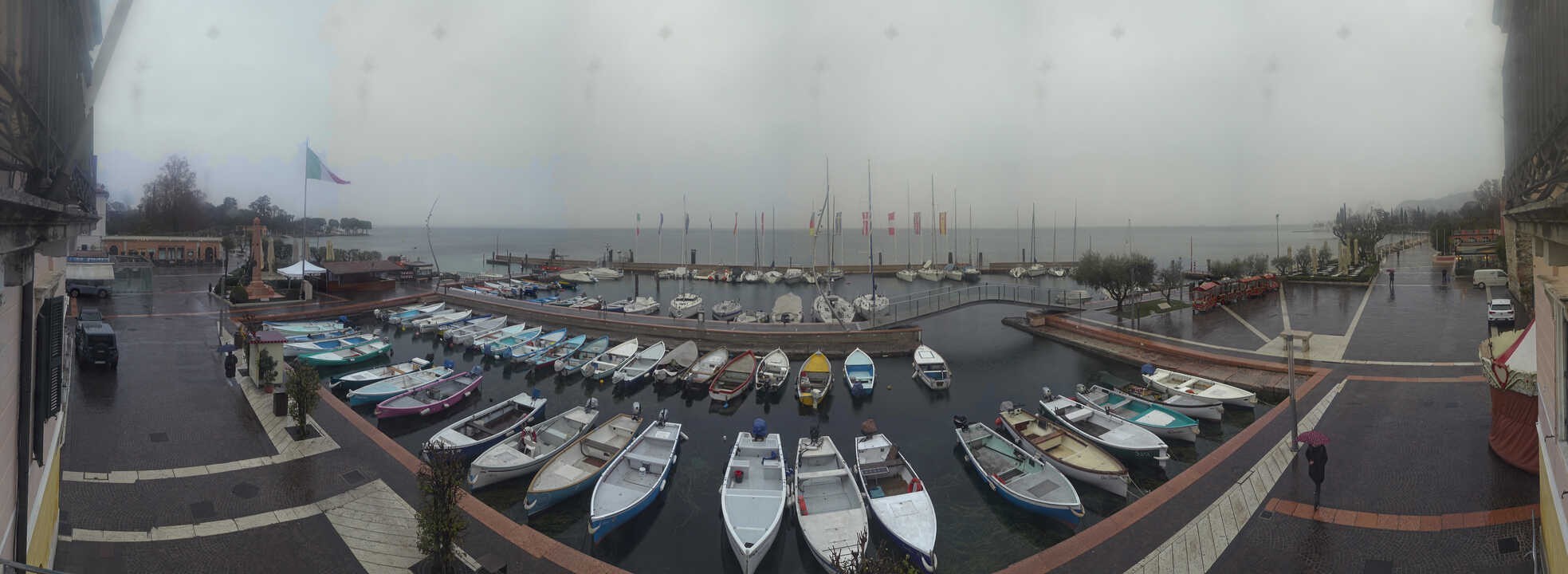 Archiv Foto Webcam Gardasee - Bardolino Hafen