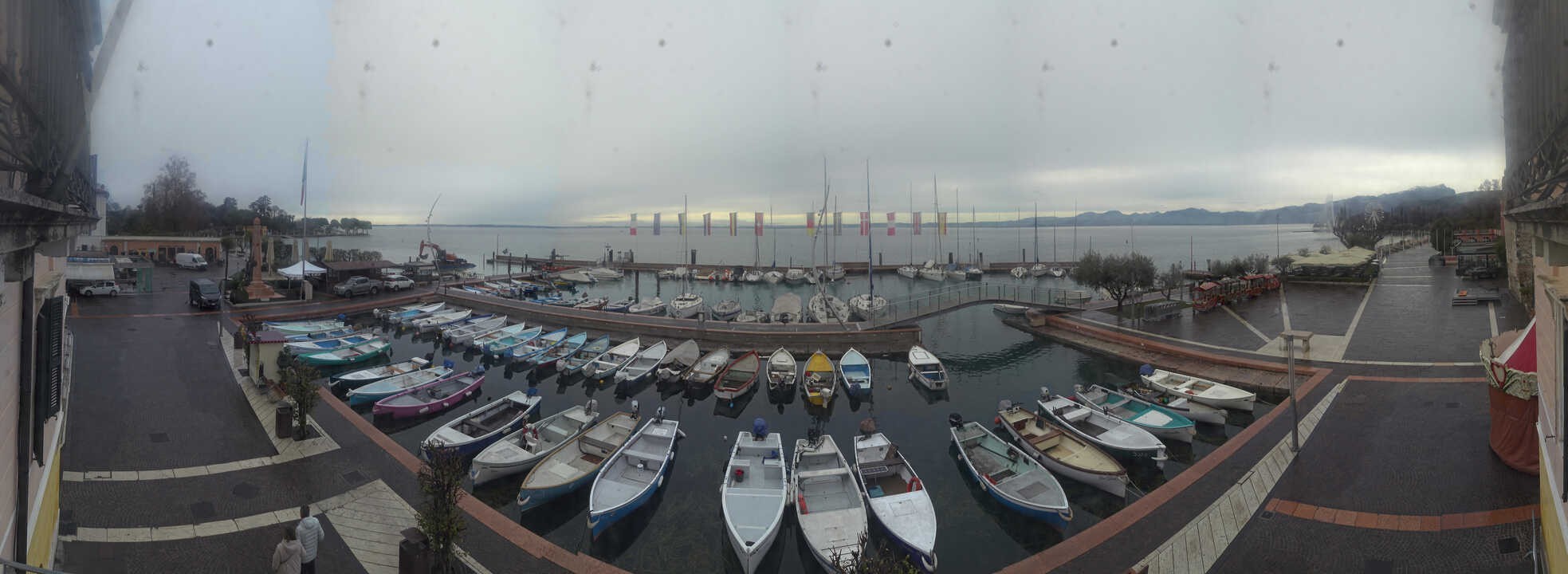 Archiv Foto Webcam Gardasee - Bardolino Hafen