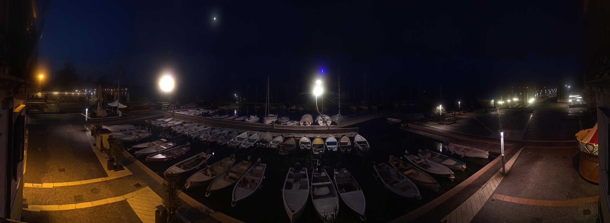 Archiv Foto Webcam Gardasee - Bardolino Hafen