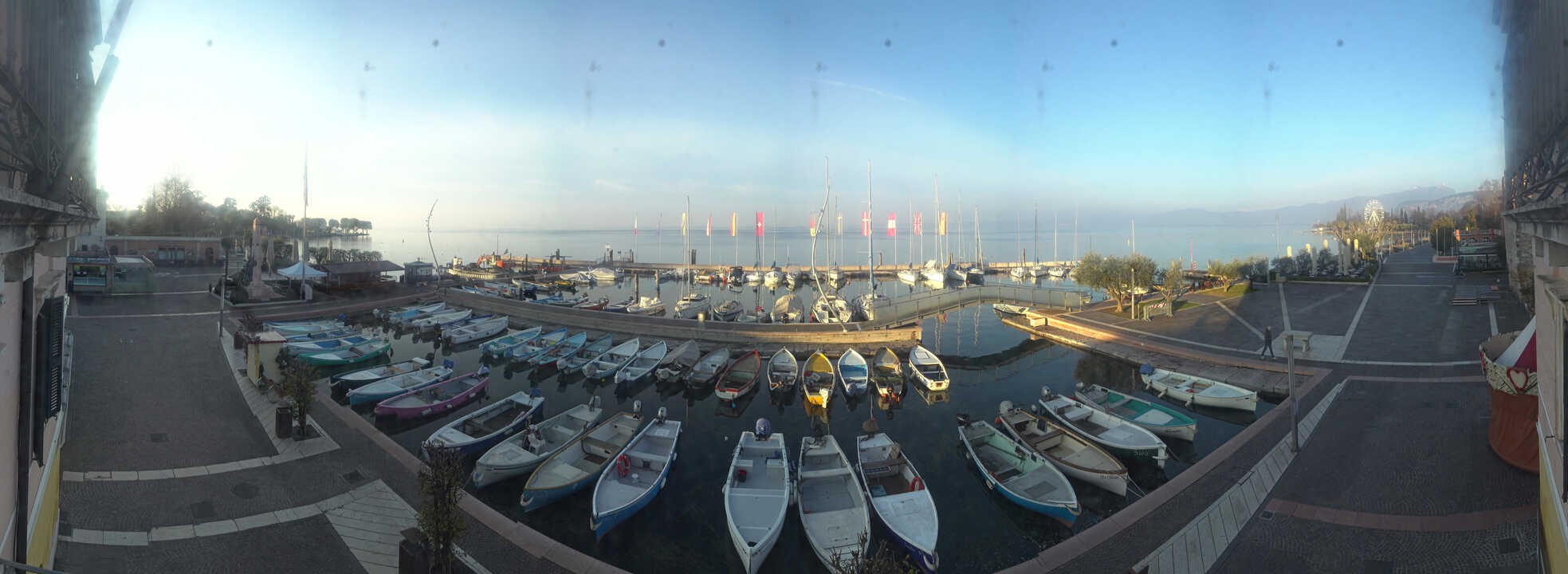 Archiv Foto Webcam Gardasee - Bardolino Hafen