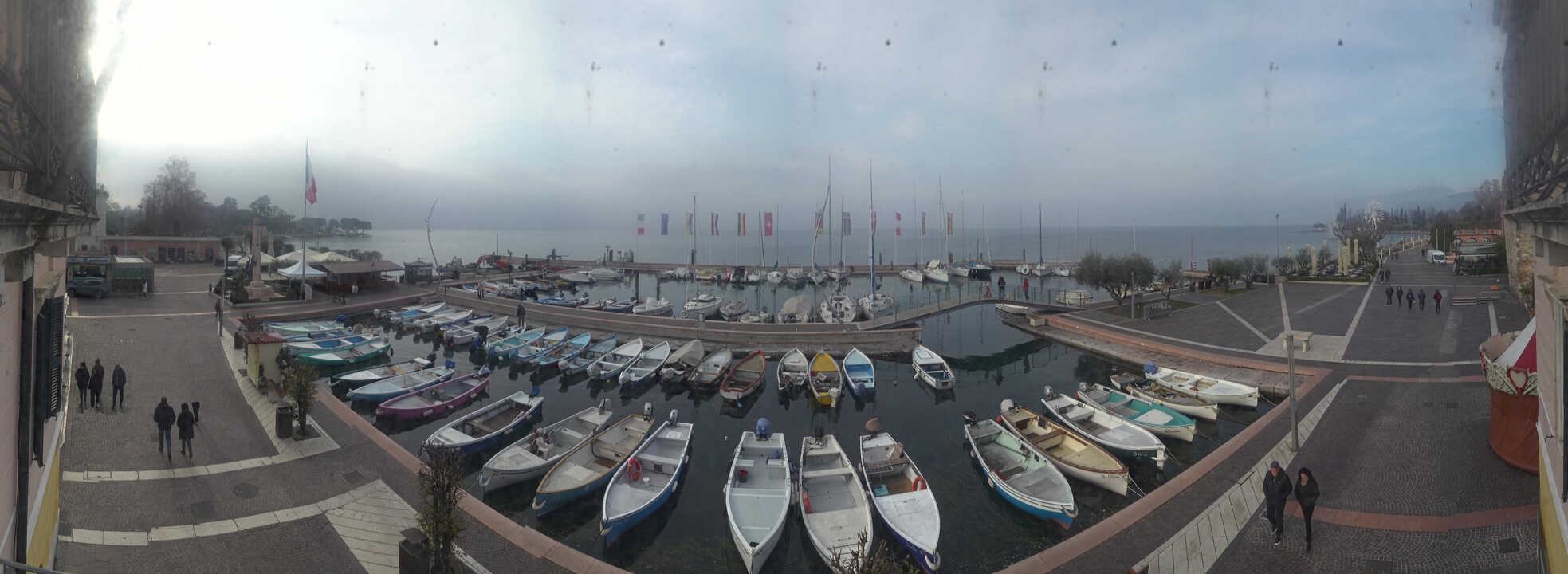 Archiv Foto Webcam Gardasee - Bardolino Hafen