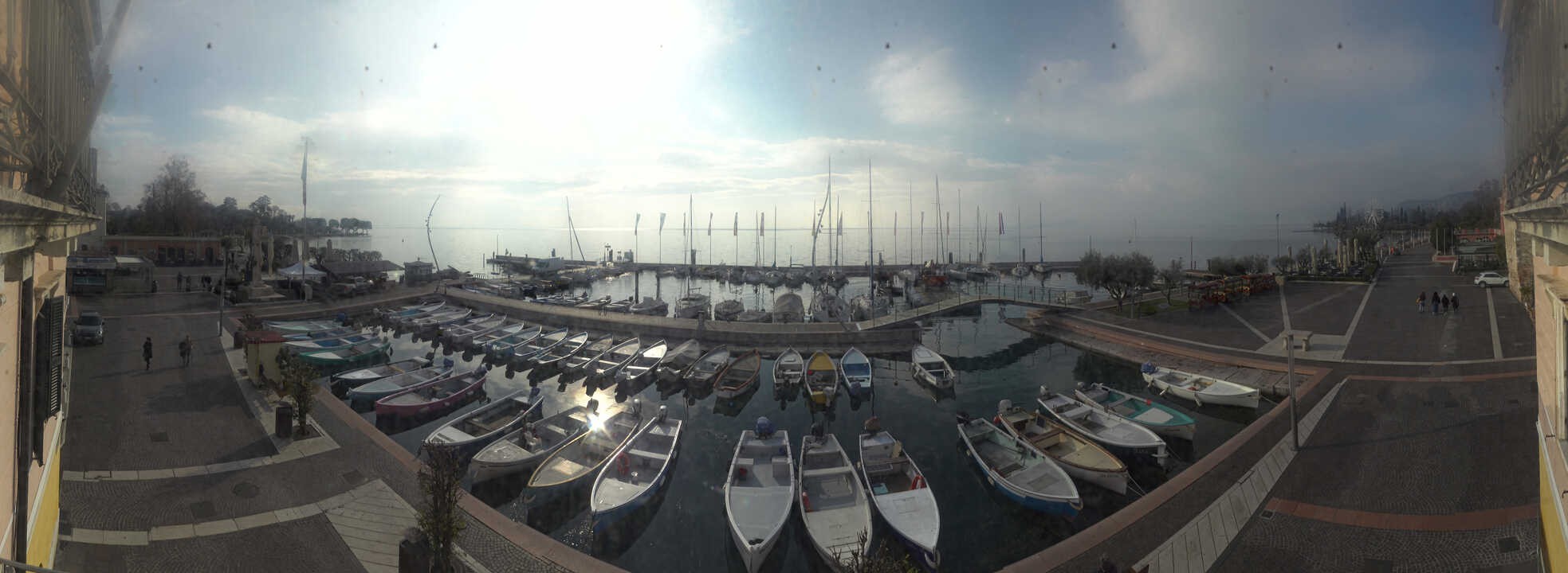 Archiv Foto Webcam Gardasee - Bardolino Hafen
