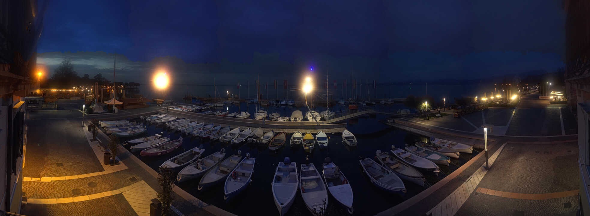 Archived image Webcam Lago di Garda - Harbour of Bardolino