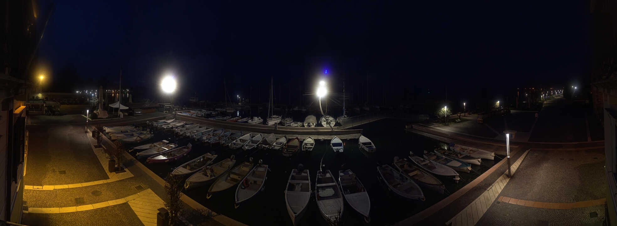 Archived image Webcam Lago di Garda - Harbour of Bardolino