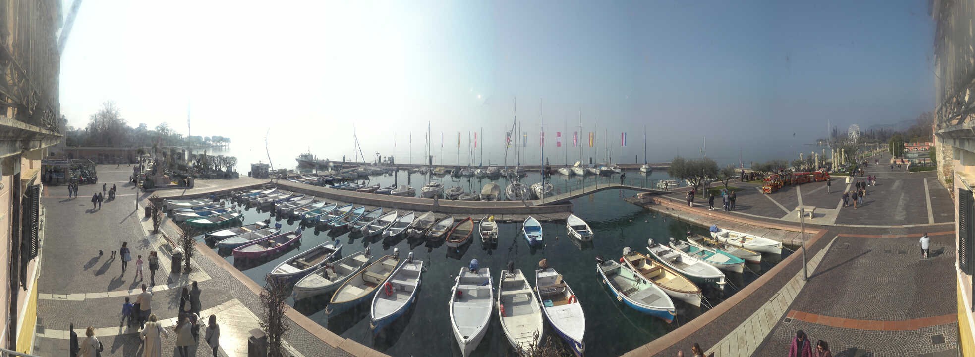 Archiv Foto Webcam Gardasee - Bardolino Hafen