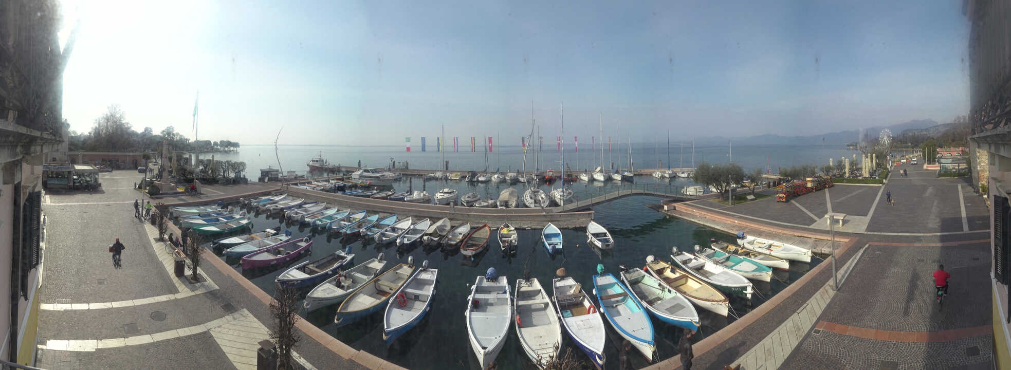 Archiv Foto Webcam Gardasee - Bardolino Hafen