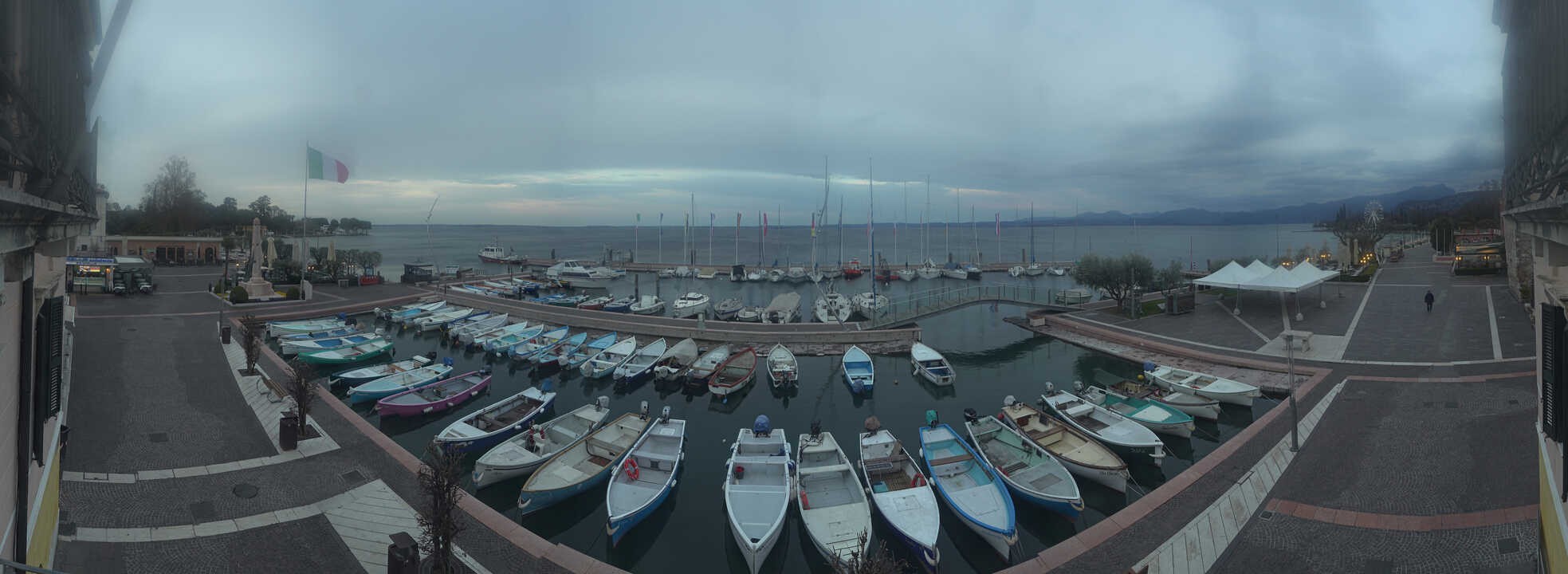 Archived image Webcam Lago di Garda - Harbour of Bardolino