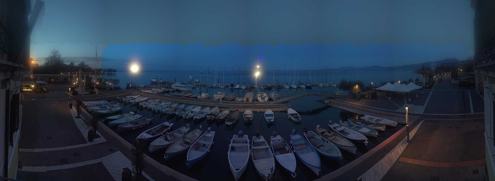 Archiv Foto Webcam Gardasee - Bardolino Hafen