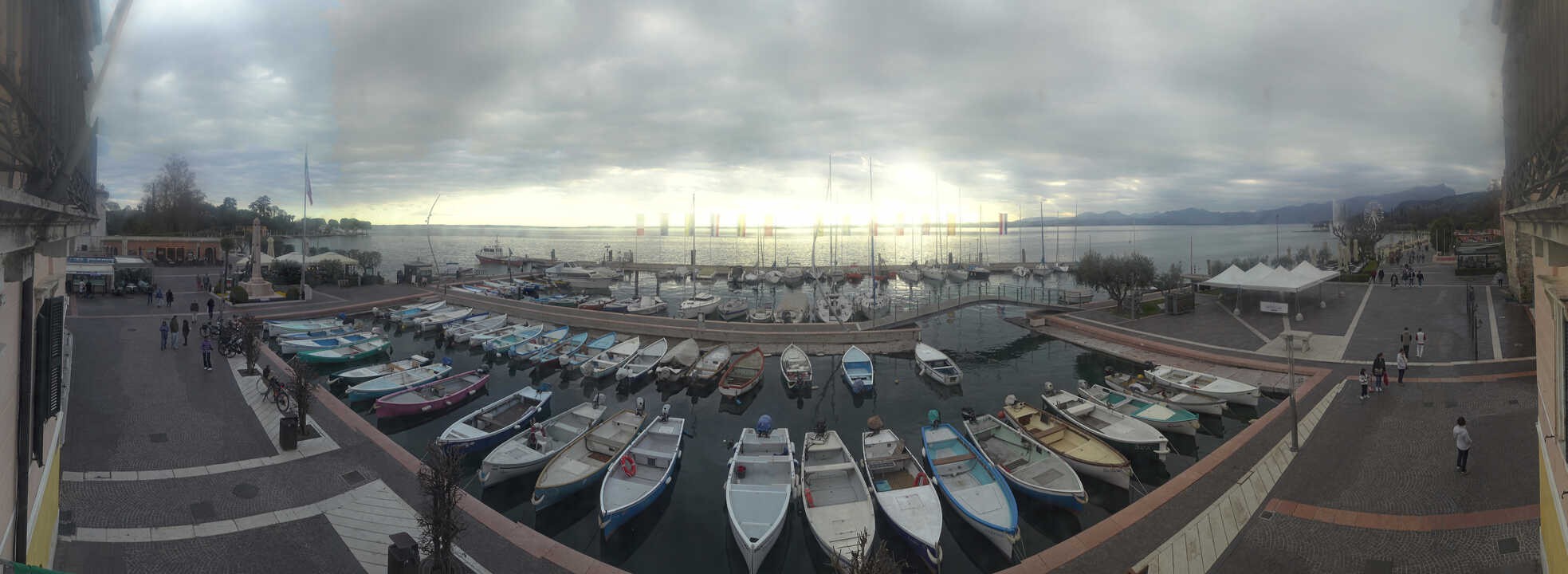 Archiv Foto Webcam Gardasee - Bardolino Hafen