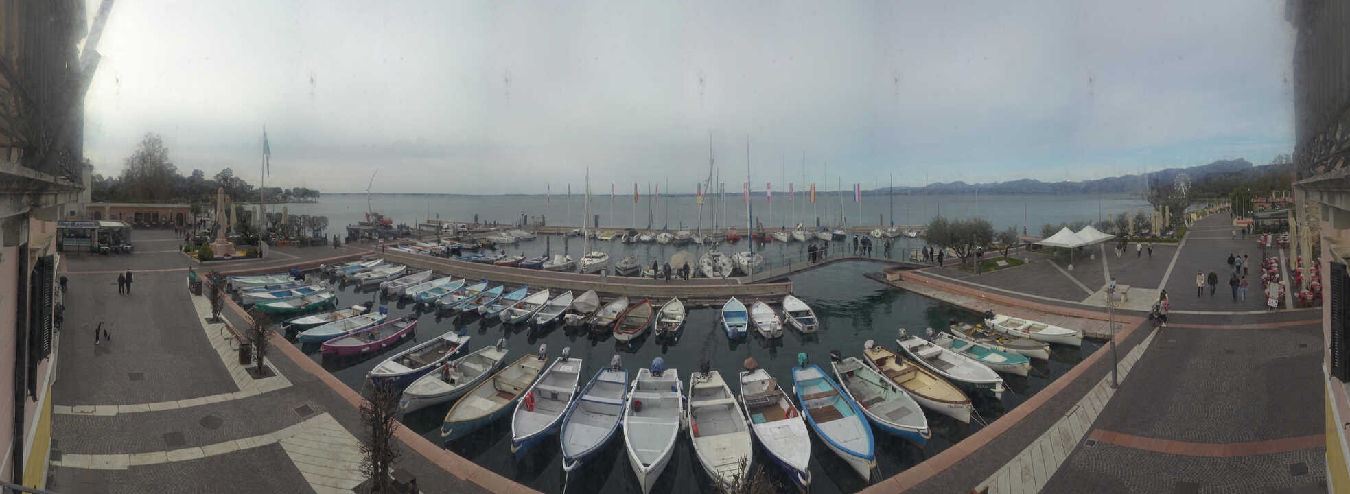 Archiv Foto Webcam Gardasee - Bardolino Hafen