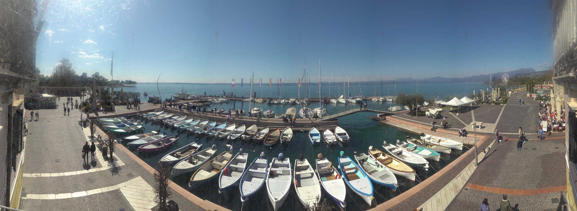 Archiv Foto Webcam Gardasee - Bardolino Hafen