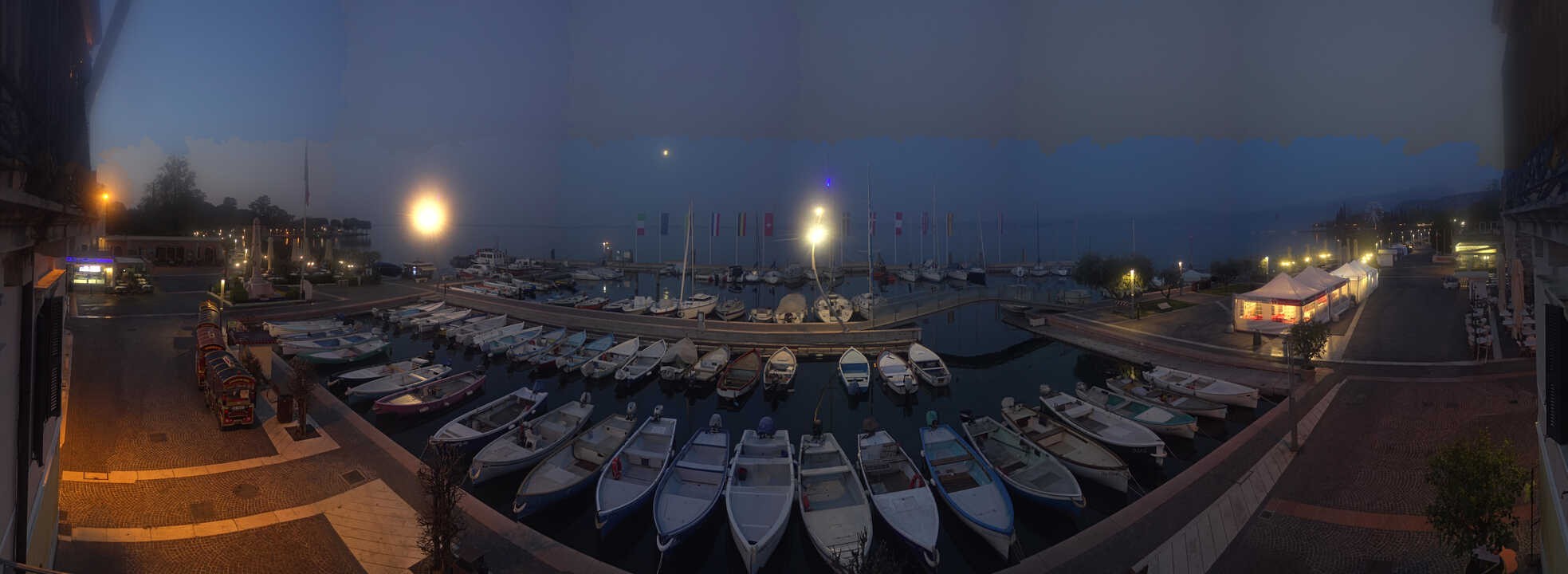 Archiv Foto Webcam Gardasee - Bardolino Hafen