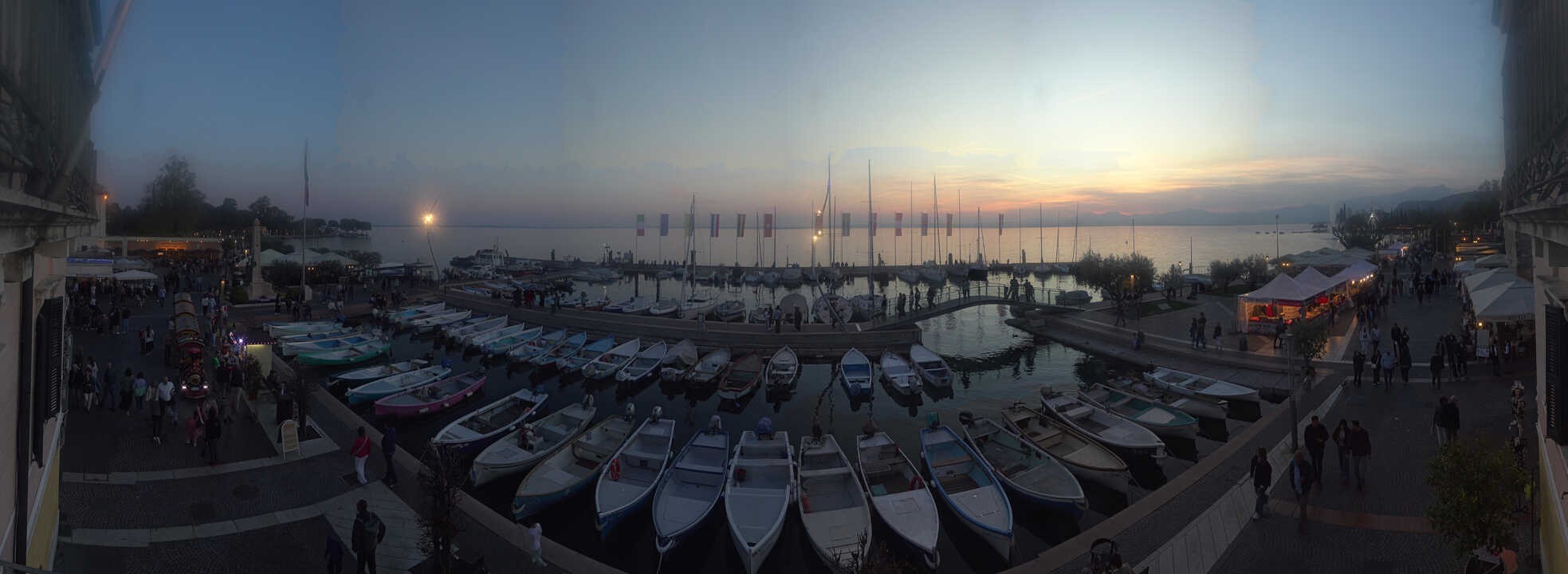 Archiv Foto Webcam Gardasee - Bardolino Hafen