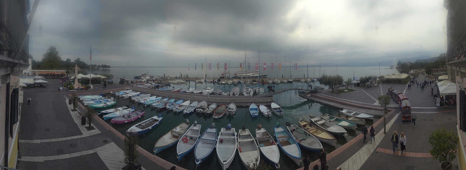 Archiv Foto Webcam Gardasee - Bardolino Hafen