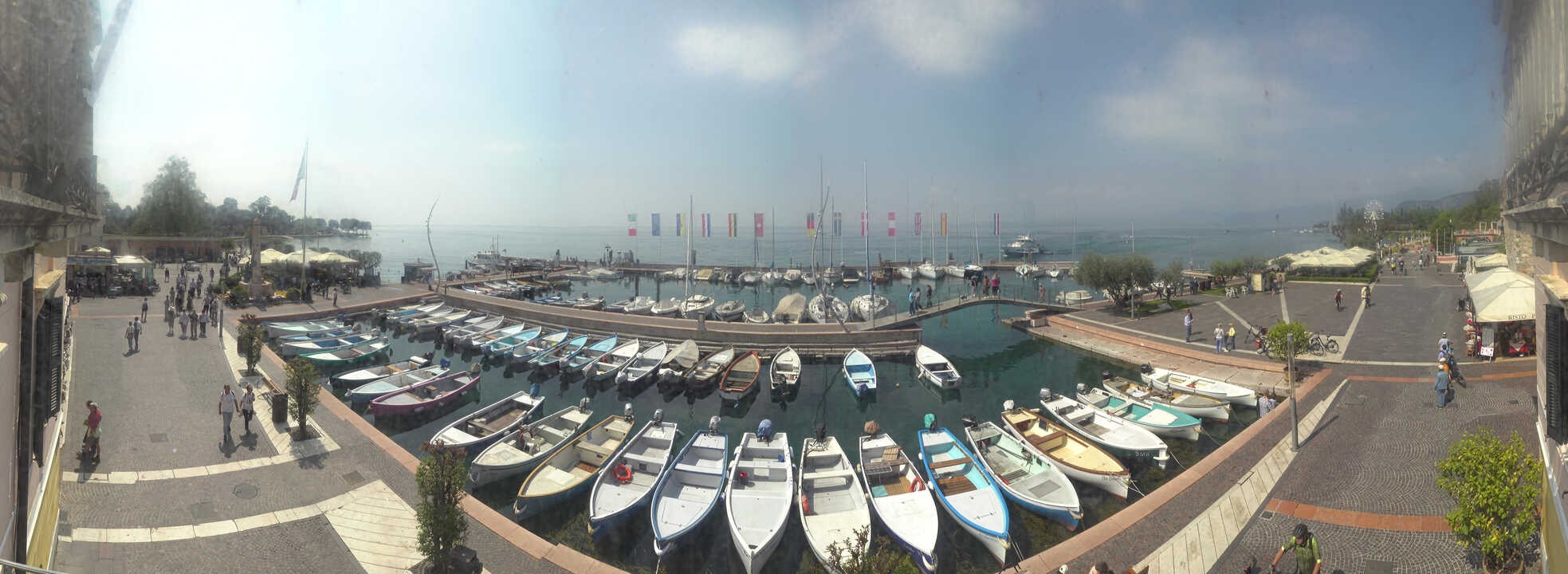 Archiv Foto Webcam Gardasee - Bardolino Hafen