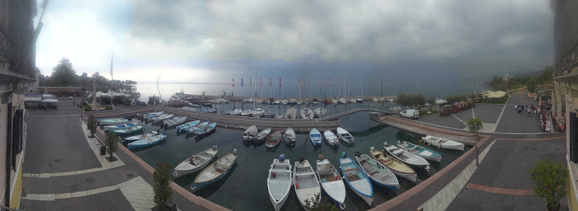 Archived image Webcam Lago di Garda - Harbour of Bardolino